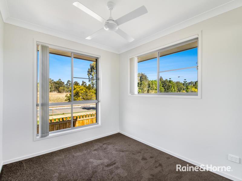 Photo - 90/63 Watercress Boulevard, Redbank Plains QLD 4301 - Image 8