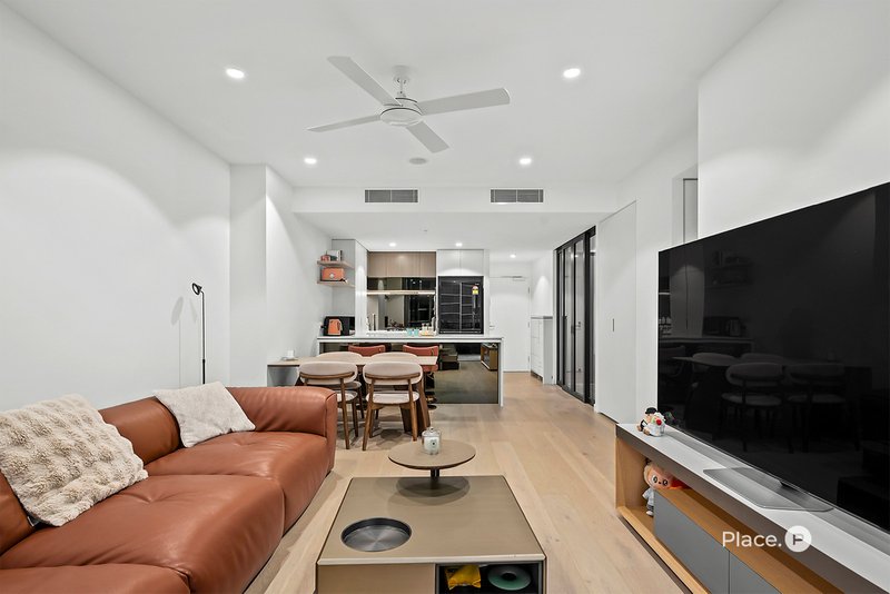Photo - 906/8 Margaret Street, Brisbane City QLD 4000 - Image 8