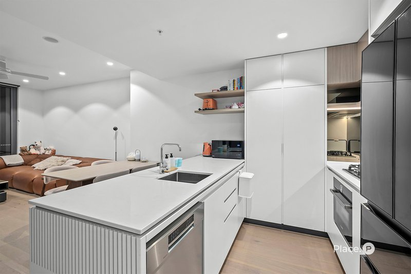 Photo - 906/8 Margaret Street, Brisbane City QLD 4000 - Image 9