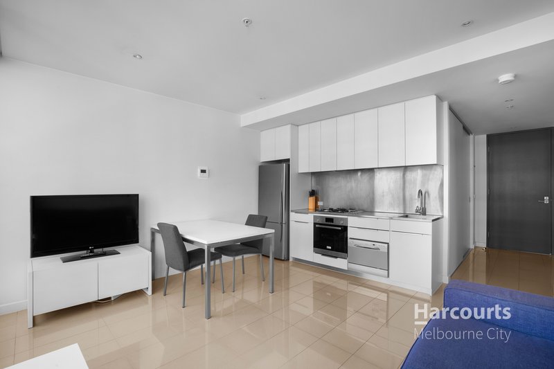 Photo - 907/20-26 Coromandel Place, Melbourne VIC 3000 - Image 2