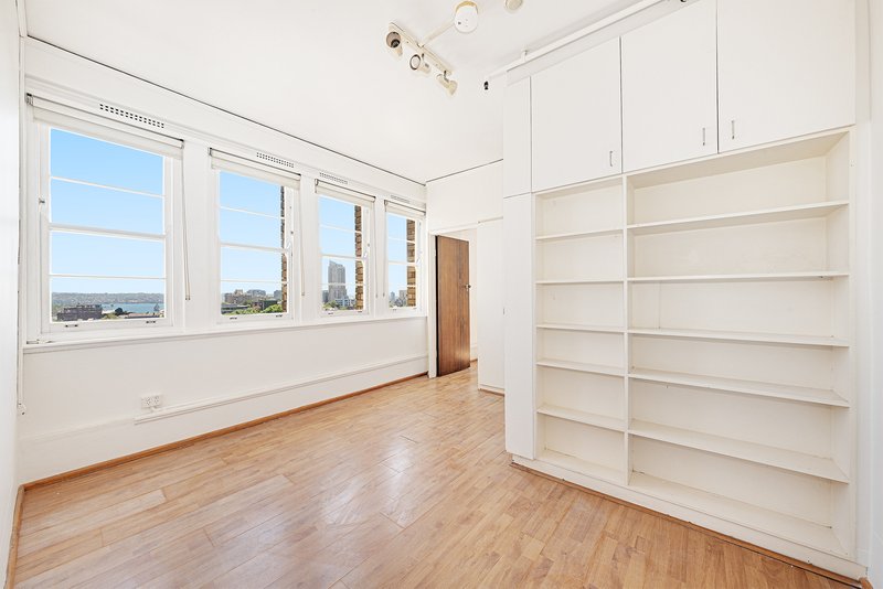 Photo - 907/389-393 Bourke Street, Surry Hills NSW 2010 - Image 3
