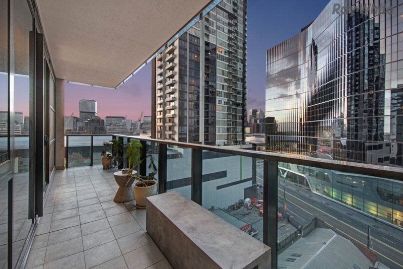 Photo - 907/50 Haig Street, Southbank VIC 3006 - Image 4