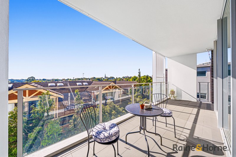 Photo - 907/8 Northcote Street, Naremburn NSW 2065 - Image 10