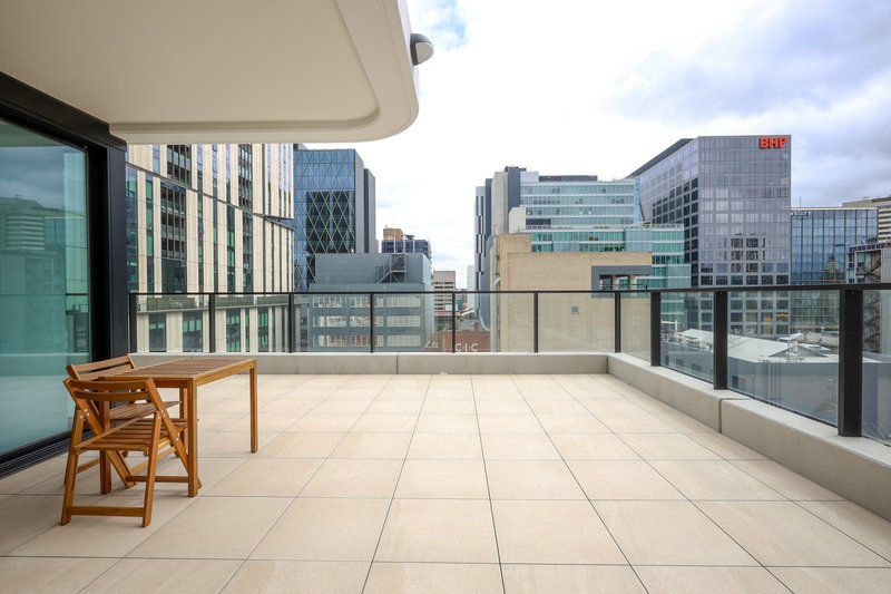Photo - 908/6 Penaluna Place, Adelaide SA 5000 - Image 2