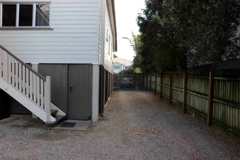 Photo - 909 Sandgate Road, Clayfield QLD 4011 - Image 11