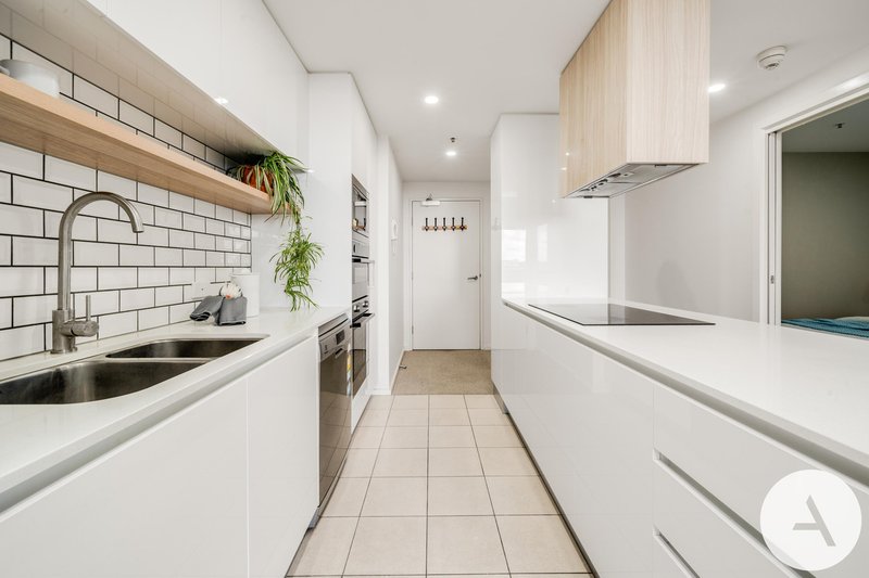 Photo - 909/120 Eastern Valley Way, Belconnen ACT 2617 - Image 5