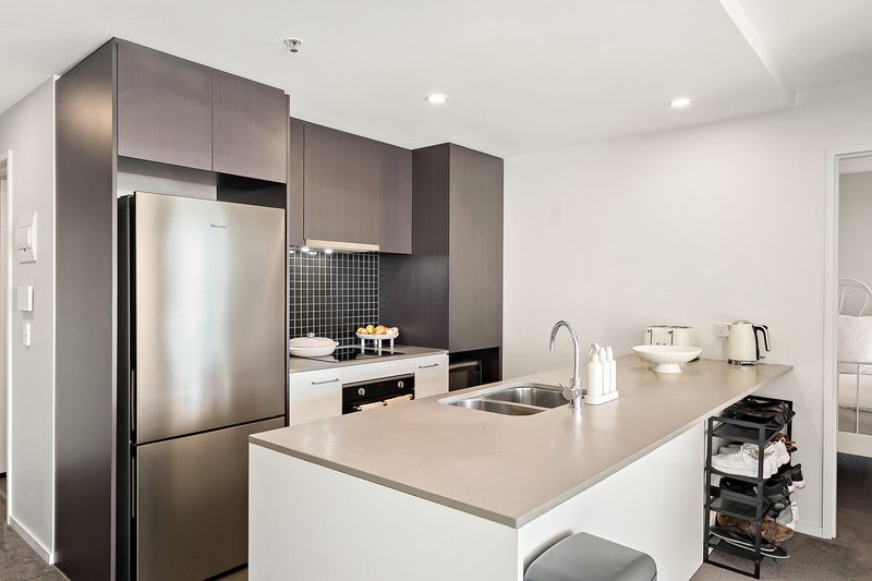 Photo - 909/335 Anketell Street, Greenway ACT 2900 - Image 4