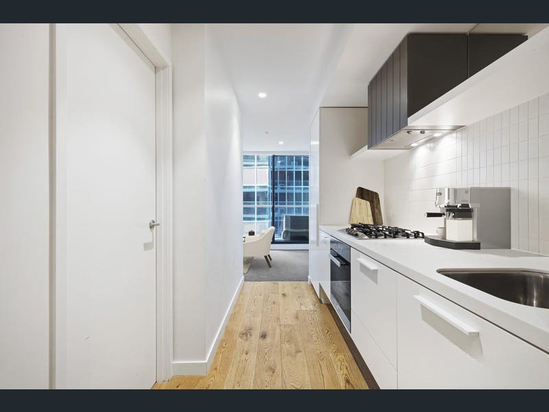 Photo - 909/35 Albert Road, Melbourne VIC 3004 - Image 5