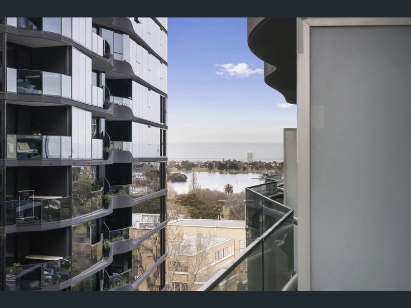 Photo - 909/35 Albert Road, Melbourne VIC 3004 - Image 6