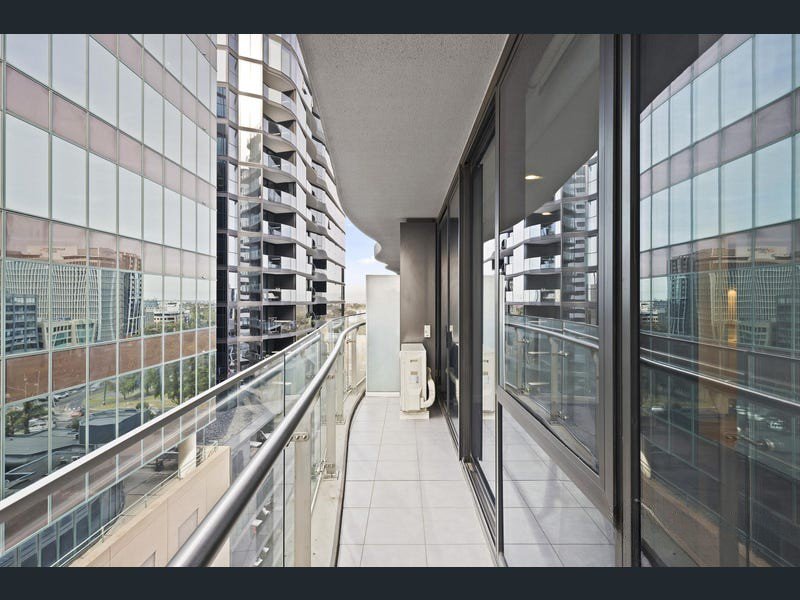 Photo - 909/35 Albert Road, Melbourne VIC 3004 - Image 7