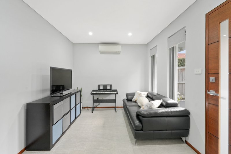 Photo - 90a Links Ave , Concord NSW 2137 - Image 2