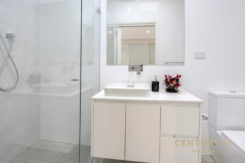 Photo - 90B Centenary Road, South Wentworthville NSW 2145 - Image 12