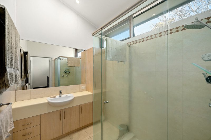 Photo - 91 Barnet Close, Phillip ACT 2606 - Image 10