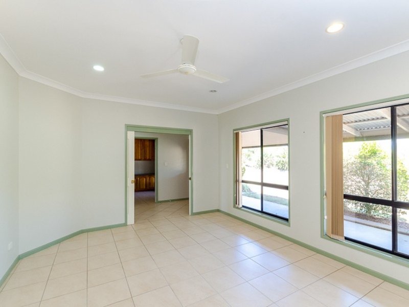 Photo - 91 Broadacres Drive, Tannum Sands QLD 4680 - Image 8