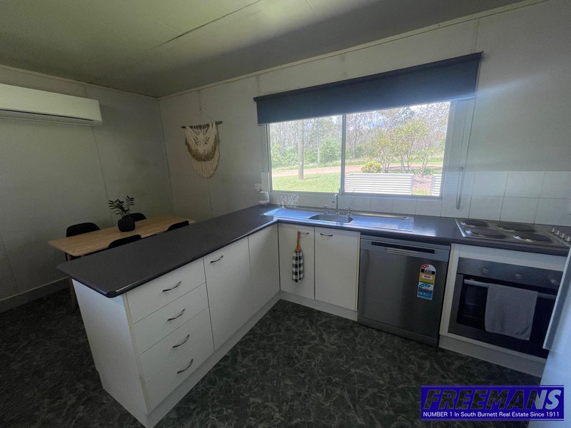 Photo - 91 Chester Street, Nanango QLD 4615 - Image 4