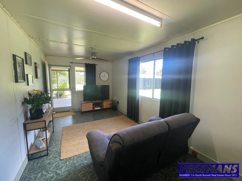 Photo - 91 Chester Street, Nanango QLD 4615 - Image 6