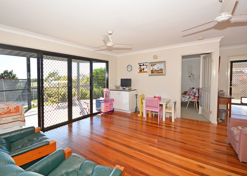 Photo - 91 Christensen Street, Urraween QLD 4655 - Image 8