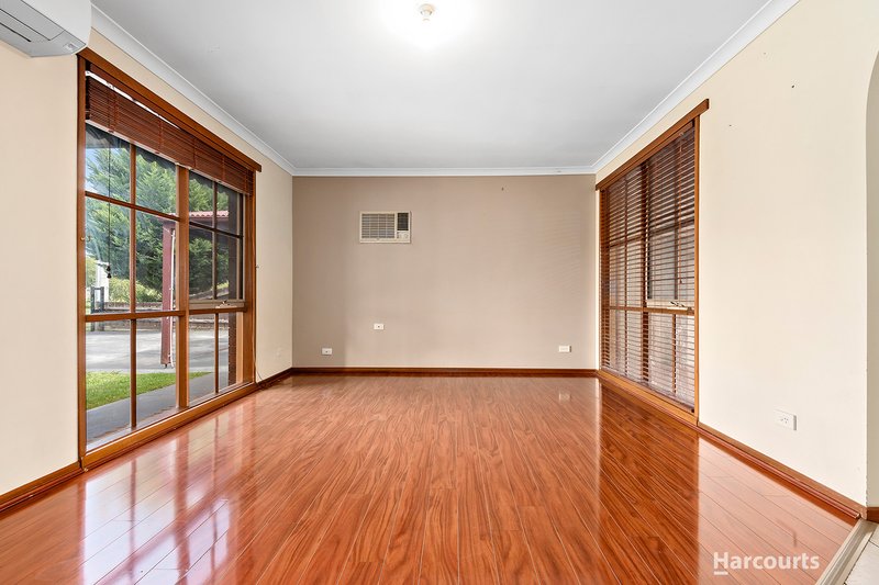 Photo - 91 Coral Drive, Hampton Park VIC 3976 - Image 4