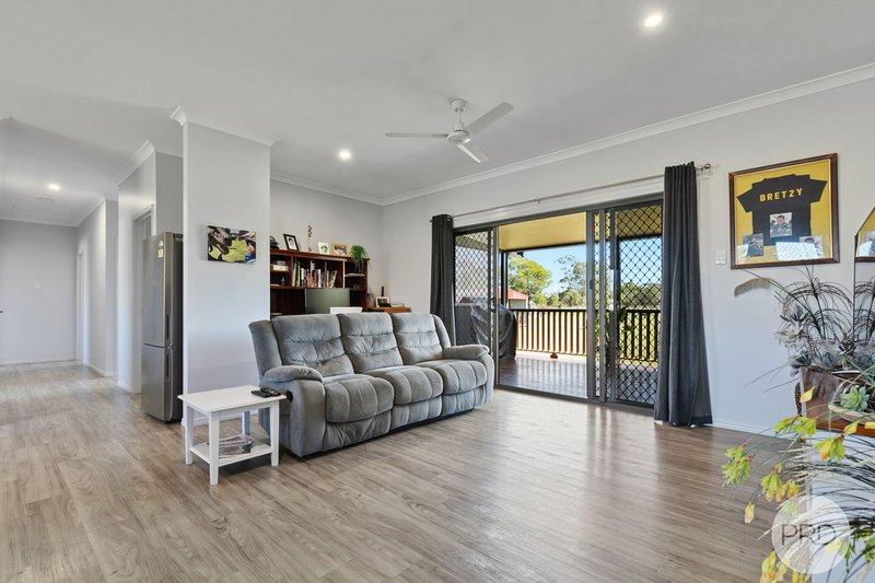 Photo - 91 Dunmall Drive, Oakhurst QLD 4650 - Image 7