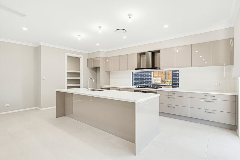 Photo - 91 Eighth Avenue, Austral NSW 2179 - Image 5