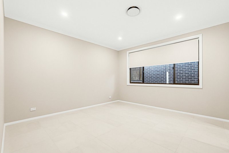 Photo - 91 Eighth Avenue, Austral NSW 2179 - Image 6