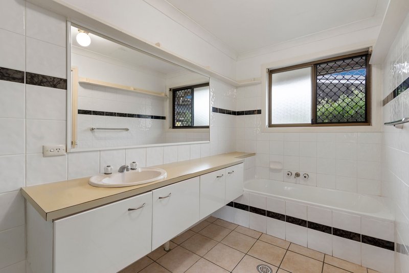 Photo - 91 Federation Drive, Bethania QLD 4205 - Image 7