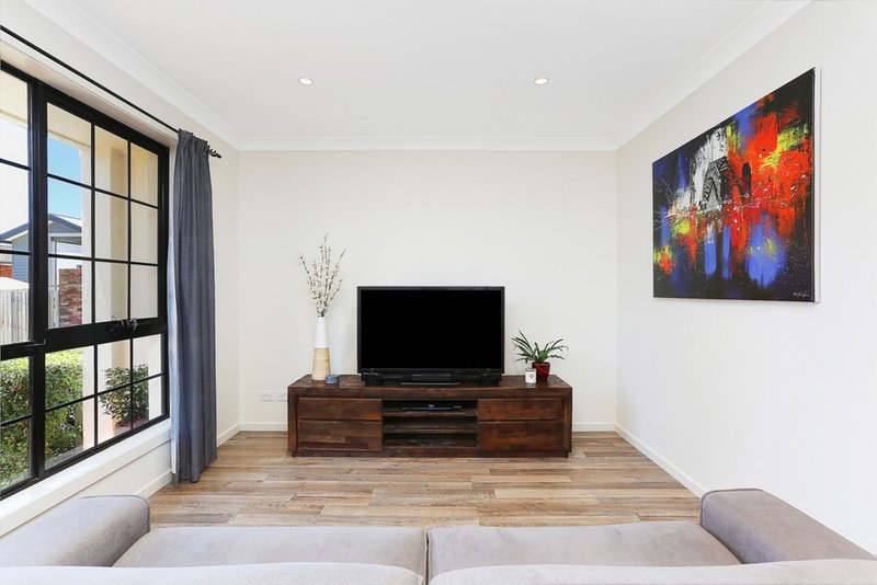 Photo - 9/1 Flat Street, Leichhardt NSW 2040 - Image 3