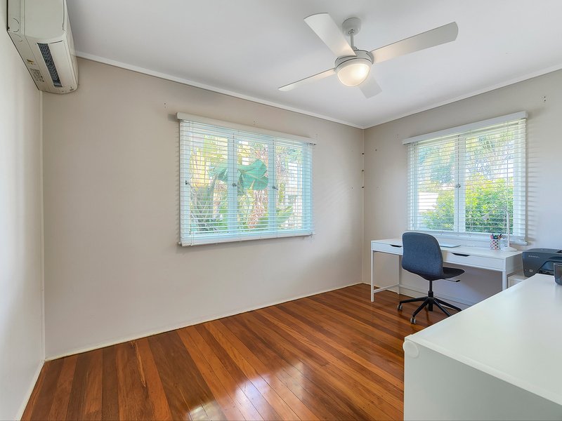 Photo - 91 Glen Kedron Lane, Kedron QLD 4031 - Image 9