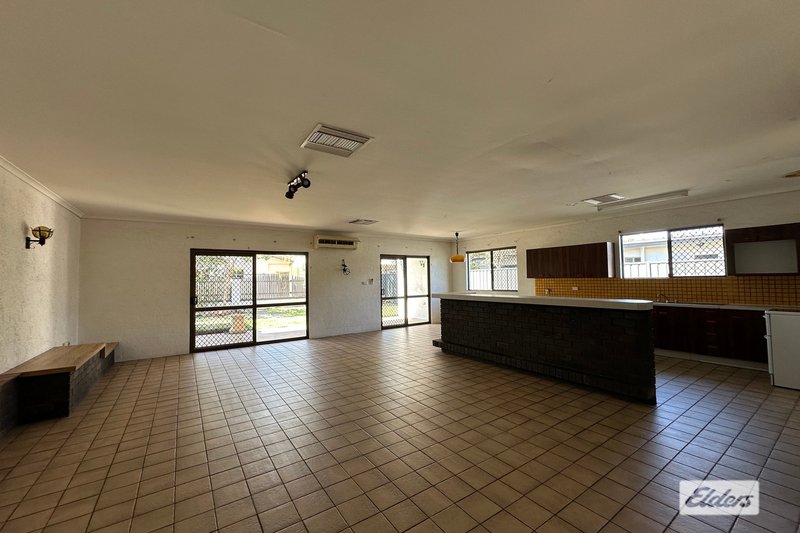 Photo - 91 Harris Street, Emerald QLD 4720 - Image 4