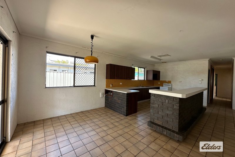 Photo - 91 Harris Street, Emerald QLD 4720 - Image 7