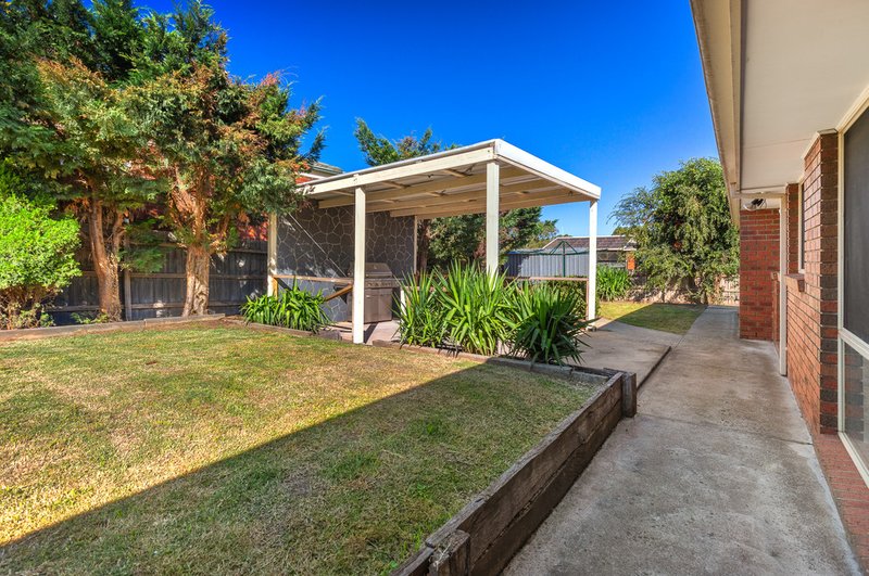 Photo - 91 Jerilderie Drive, Berwick VIC 3806 - Image 16