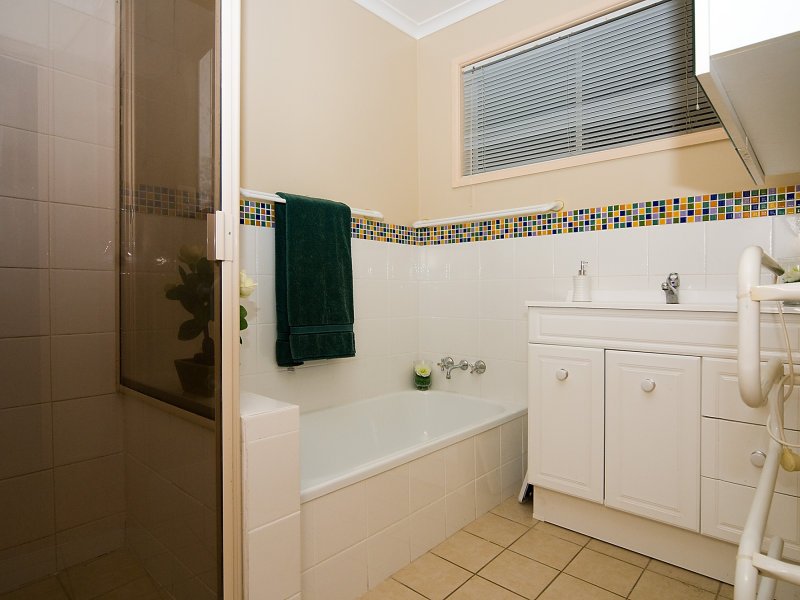 Photo - 91 Johnston Street, Bellbird Park QLD 4300 - Image 9