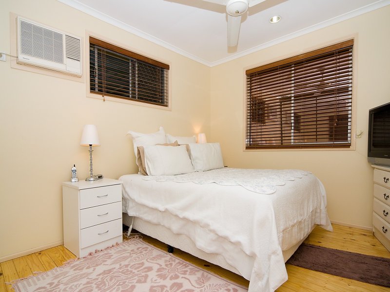 Photo - 91 Johnston Street, Bellbird Park QLD 4300 - Image 10