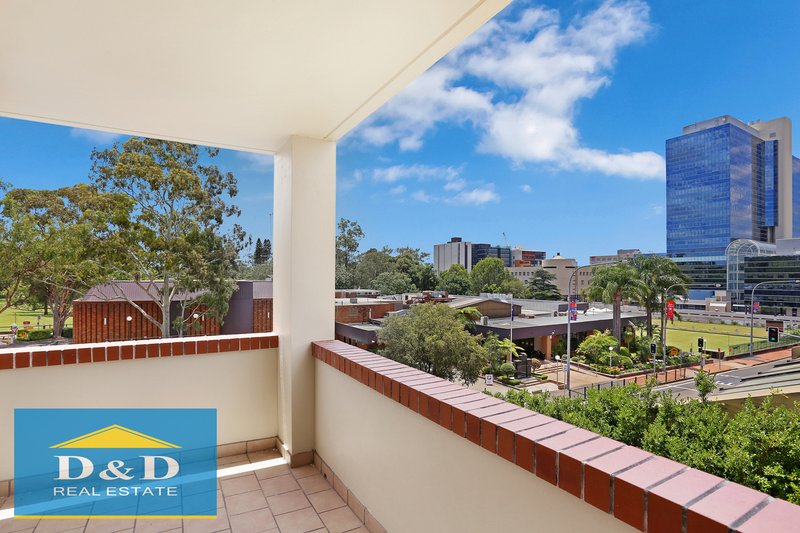 Photo - 9/1 Macquarie Street, Parramatta NSW 2150 - Image 6