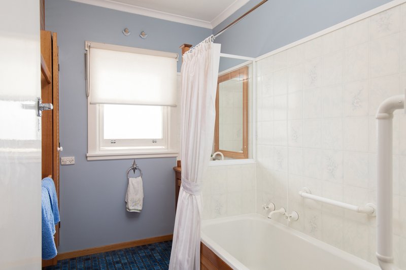 Photo - 91 Normanstone Road, South Launceston TAS 7249 - Image 10