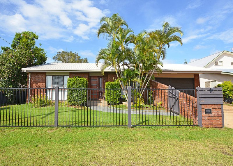 Photo - 91 Oleander Ave , Kawungan QLD 4655 - Image 2