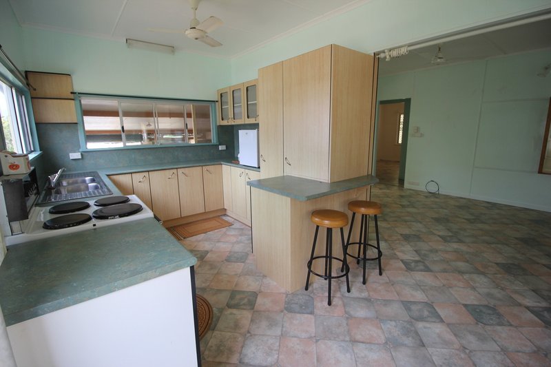 Photo - 91 Patterson Pde , Lucinda QLD 4850 - Image 2