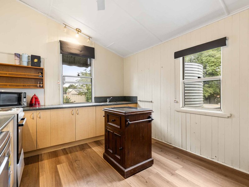 Photo - 91 Perth Street, South Toowoomba QLD 4350 - Image 7