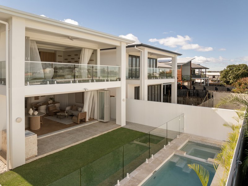 Photo - 91 Raceview Avenue, Hendra QLD 4011 - Image 1