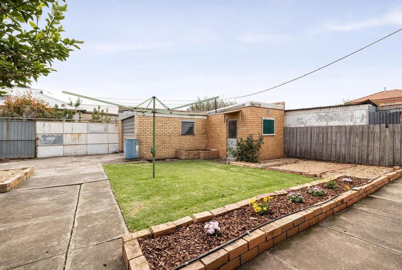Photo - 91 Rennie Street, Coburg VIC 3058 - Image 11