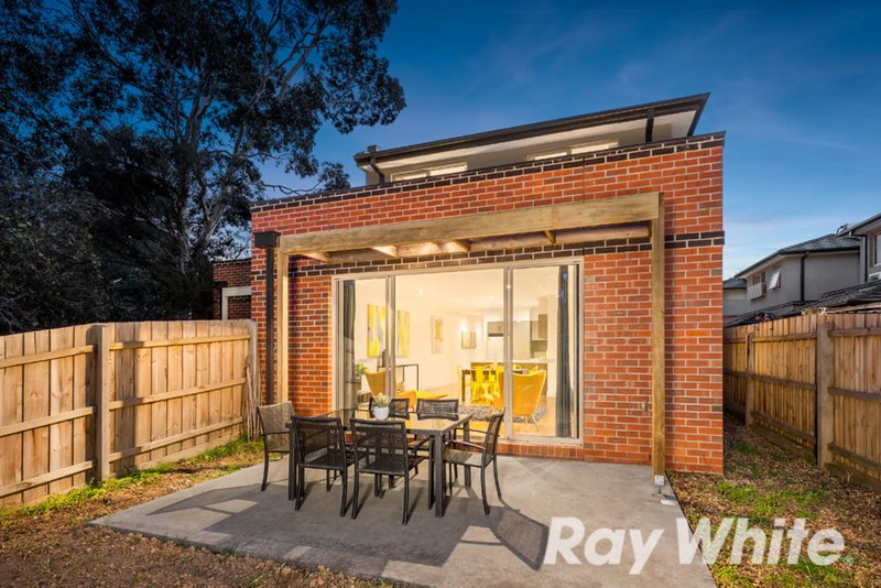 Photo - 9/1 Royton Street, Burwood East VIC 3151 - Image 8