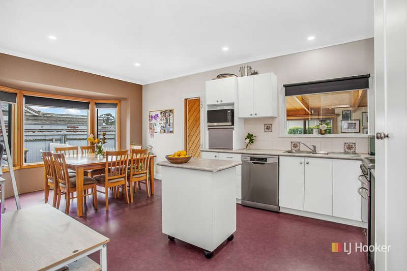 Photo - 91 Saunders Street, Wynyard TAS 7325 - Image 5