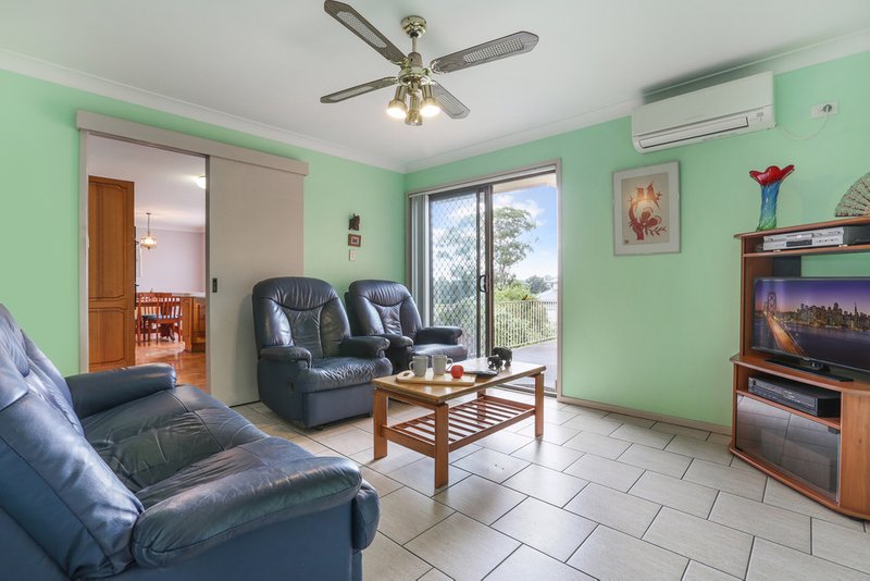 Photo - 91 Thirroul Road, Kanahooka NSW 2530 - Image 8