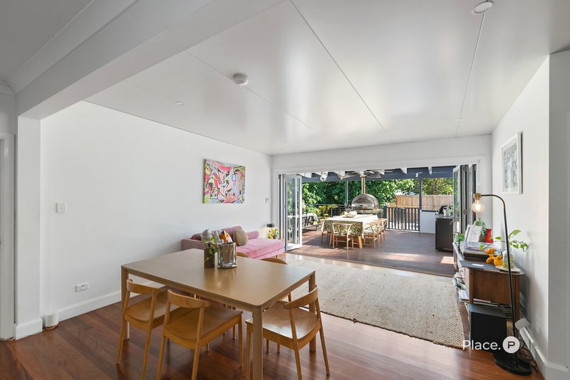 Photo - 91 Victoria Terrace, Greenslopes QLD 4120 - Image 6
