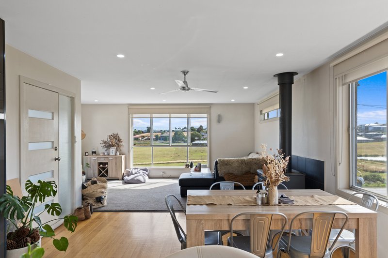 Photo - 91 West Barrack Street, Deloraine TAS 7304 - Image 5