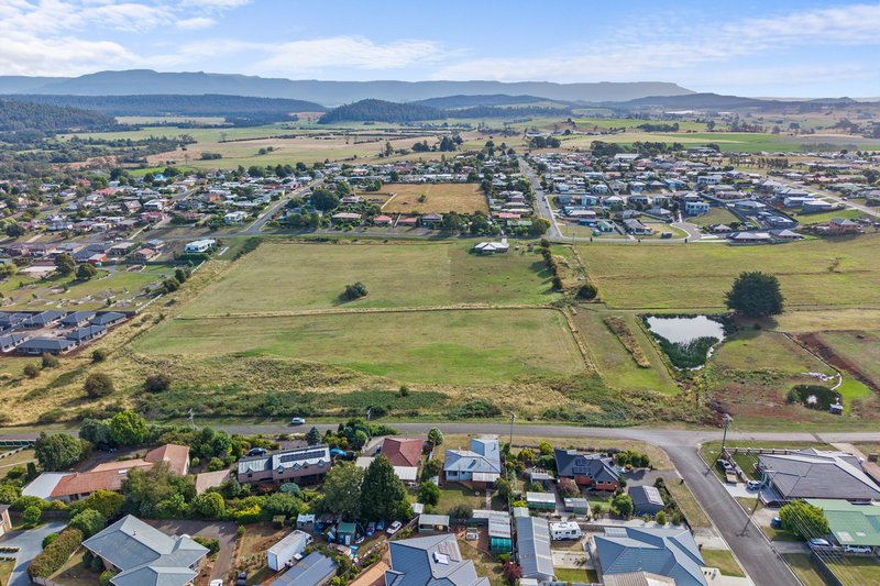 Photo - 91 West Barrack Street, Deloraine TAS 7304 - Image 33