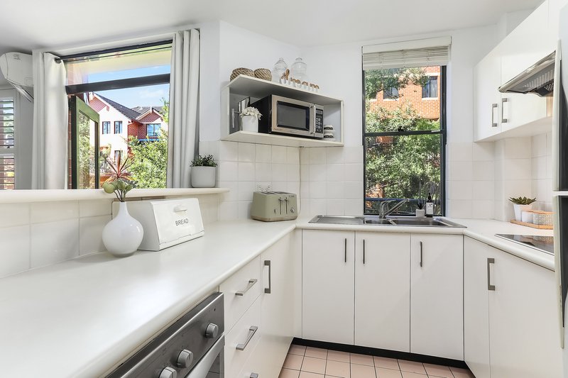 Photo - 9/1 Williams Parade, Dulwich Hill NSW 2203 - Image 2