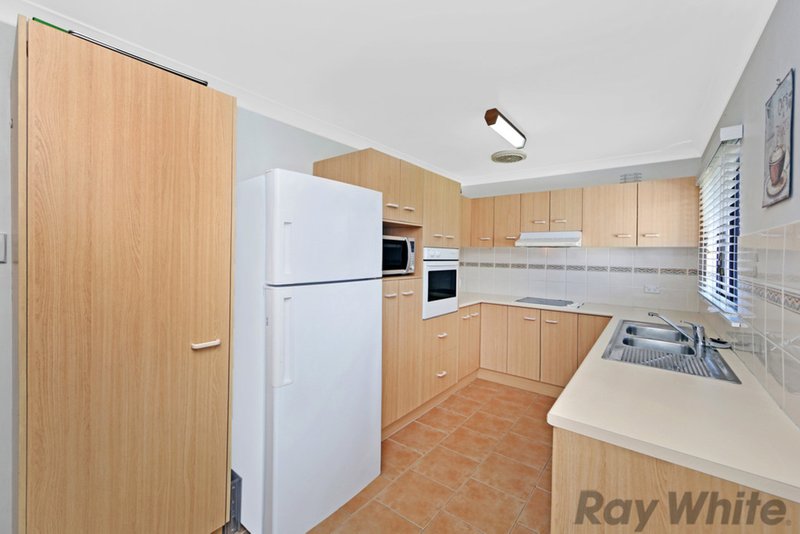 Photo - 91 Woolana Avenue, Budgewoi NSW 2262 - Image 4