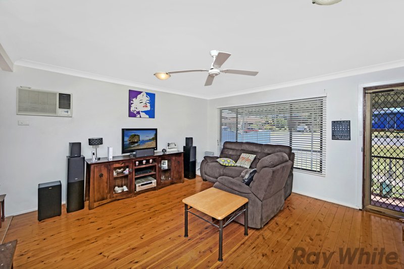 Photo - 91 Woolana Avenue, Budgewoi NSW 2262 - Image 5