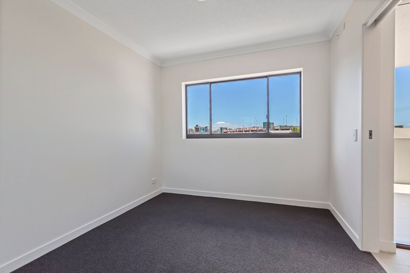 Photo - 9/10-18 Pikki Street, Maroochydore QLD 4558 - Image 5